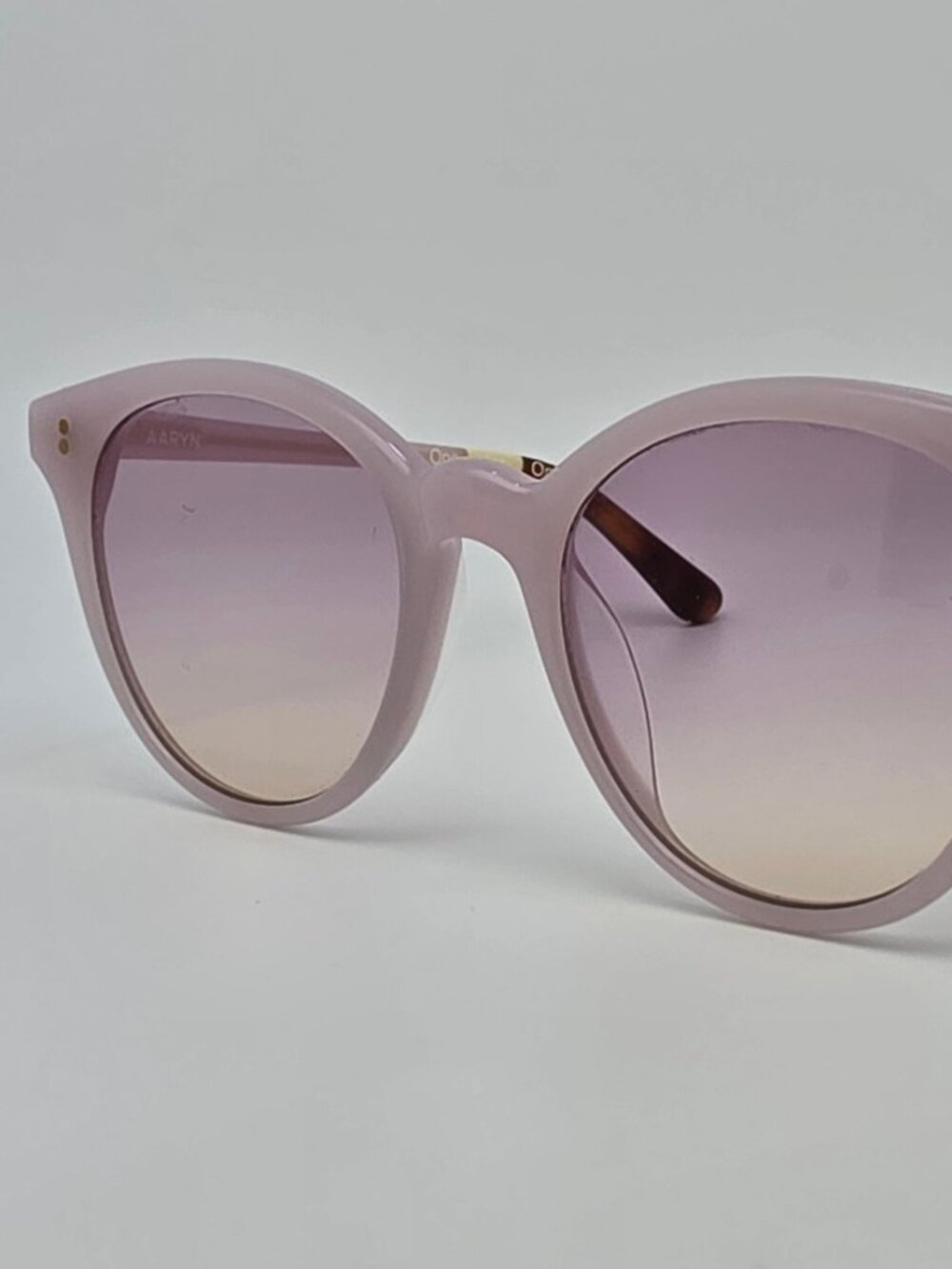 Toms Aaryn 10013989 Milky Lilac Frame Purple Peach Gradient Lens Sunglasses 50mm